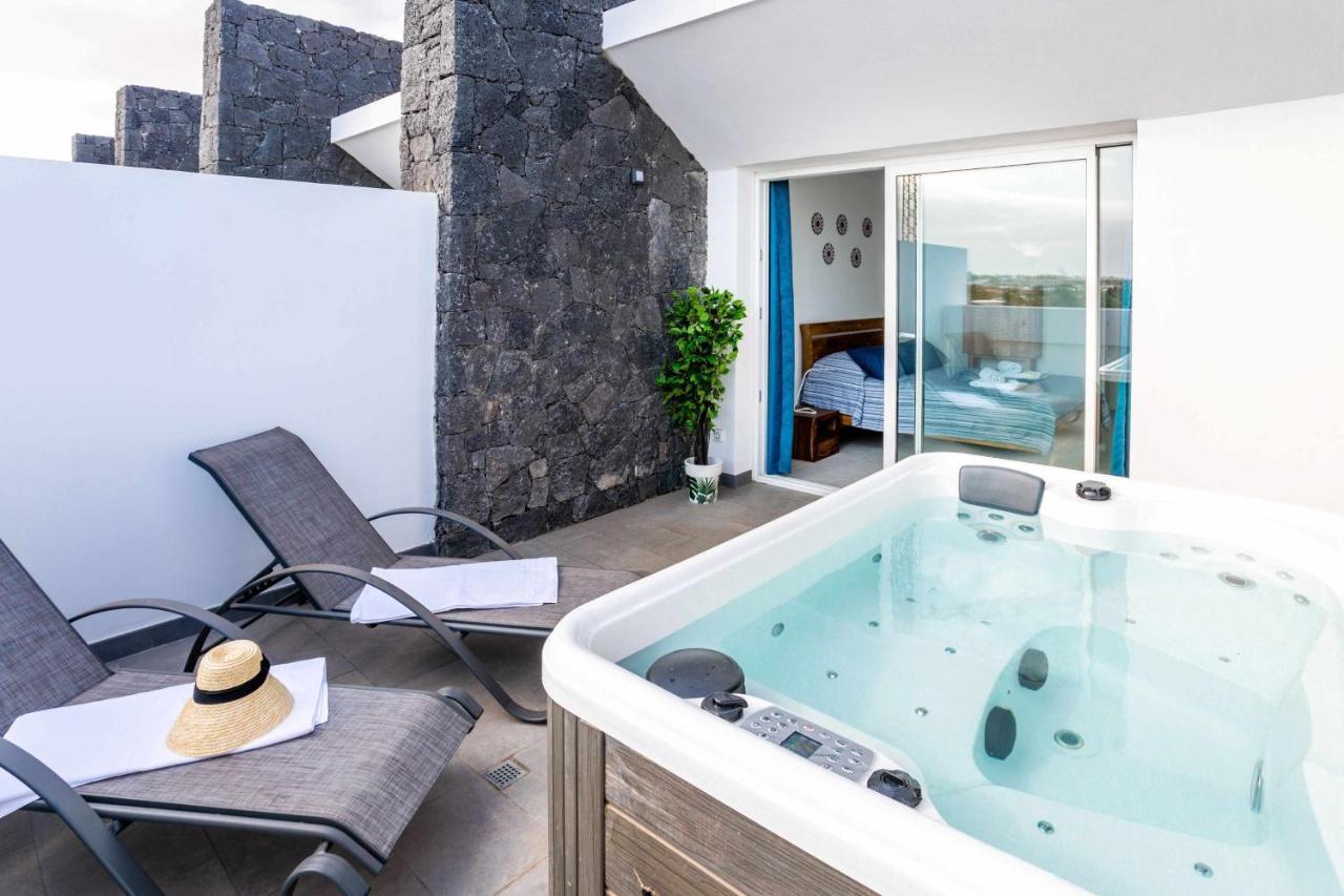 Monterey House Playa Blanca Villa Buitenkant foto